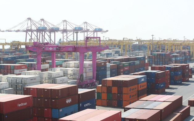 인천 연수구 인천신항 컨테이너 모습. 2023.4.2/뉴스1 ⓒ News1 DB