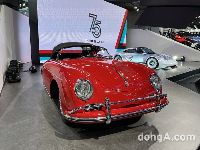 ??? 356