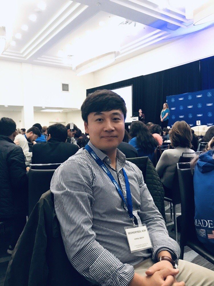 김성렬 씨가 2019년 미국의 한 소도시에서 열린 풀브라이트 장학 프로그램 주최 행사에 참가한 모습.