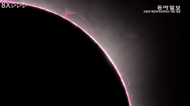 해가 다시 드러나는 장면. 타카하시 MEWLON-180C 망원경에 레인보우로보틱스 RST-135E 마운트하여 파나소닉 GX85로 촬영. 8배속.