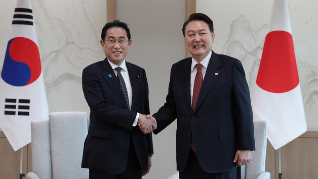 与野党が今日、韓日コンゴ民主共和国首脳会談の結果をめぐって衝突