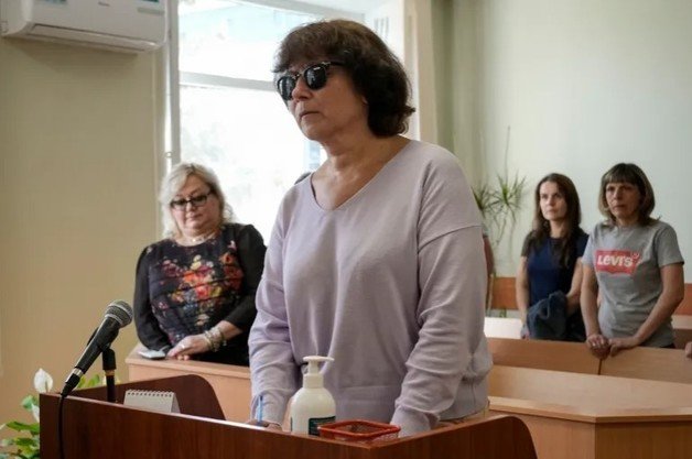 11일(현지시간) 러시아 상트페테르부르크 법원에서 이리나 치바네바(60)가 발언을 하고 있다. 2023.5.11 (알자지라 홈페이지 갈무리)