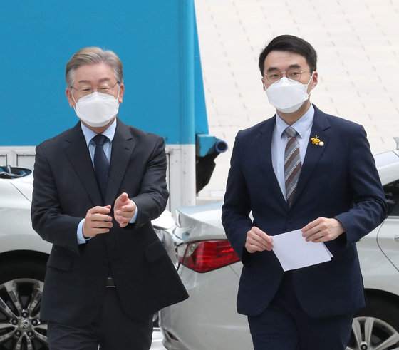 이재명 더불어민주당 대표와 김남국 의원 모습. (뉴스1DB) 2023.5.12/뉴스1