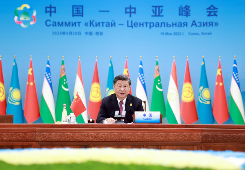 19일 중국 시안에서 열린 중국과 중앙아시아 5개국 정상회담에서 시진핑 중국 국가주석이 연설하고 있다. AP 뉴시스