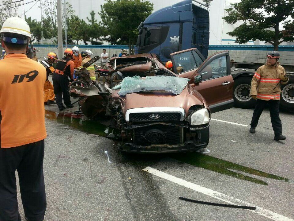 사고 당시 차량의 모습. 2016.8.2. 부산지방경찰청 제공