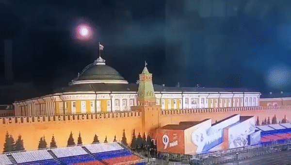 우크라이나가 블라디미르 푸틴 러시아 대통령을 암살 시도했다고 러시아 크렘린궁이 주장했다. 트위터 캡처