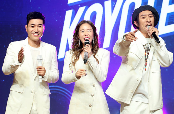 그룹 코요태의 김종민(왼쪽부터)과 신지, 빽가ⓒ 뉴스1