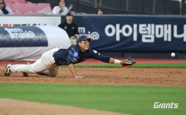 롯데 자이언츠는 19일 현재 33승33패로 5할 승률을 기록하고 있다.(롯데 자이언츠 제공)