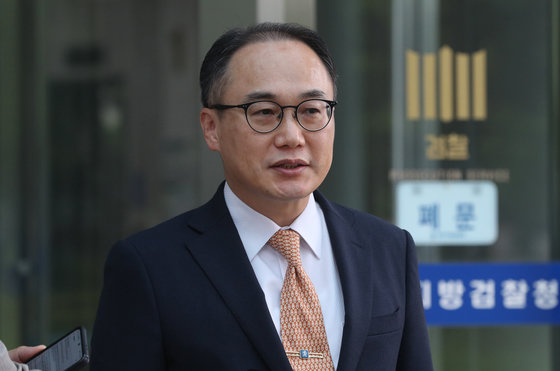 이원석 검찰총장이 4일 청주지방검찰청을 방문해 취재진 질문에 답하고 있다. 이 총장은 전국 지검을 순차적으로 방문해 구성원을 만나고 있다. 2023.7.4. 뉴스1