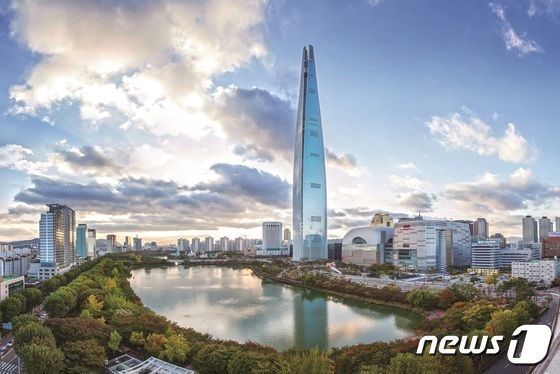 롯데월드타워 전경.(롯데지주 제공)