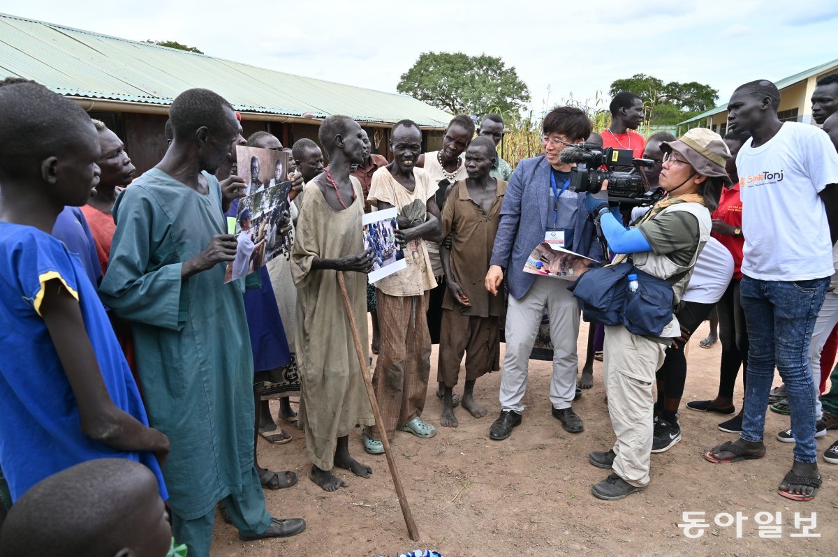 남수단에서 ‘울지마 톤즈’를 제작하던 시절의 구수환 이태석재단 이사장. 구수환 이사장 제공