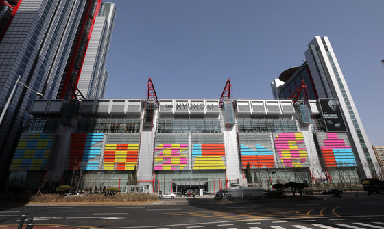 서울 여의도 더현대 서울 전경. ⓒ News1