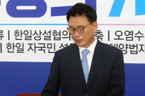 박광온 더불어민주당 원내대표가 6일 오전 서울 여의도 국회에서 열린 정책조정회의에 참석하고 있다. 2023.7.6/뉴스1