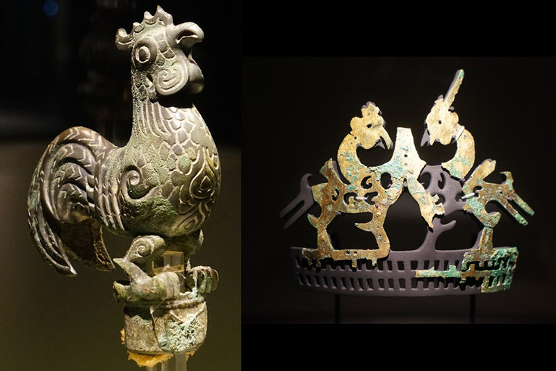 중국 쓰촨(四川)성 싼싱두이에서 발견된 3000년 전 닭 모양 청동 공예품. 닭을 숭배했던 문화를 엿볼 수 있다(왼쪽 사진). 
경남 함안 말이산고분군에서 출토된 가야 금동관. 전면의 장식은 닭 또는 봉황 모양으로 추정된다. 강인욱 교수 제공
