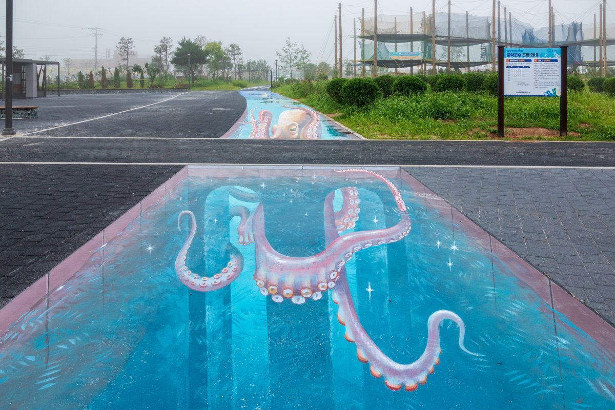 남당항 해양공원의 트릭아트 존. 홍성군 제공