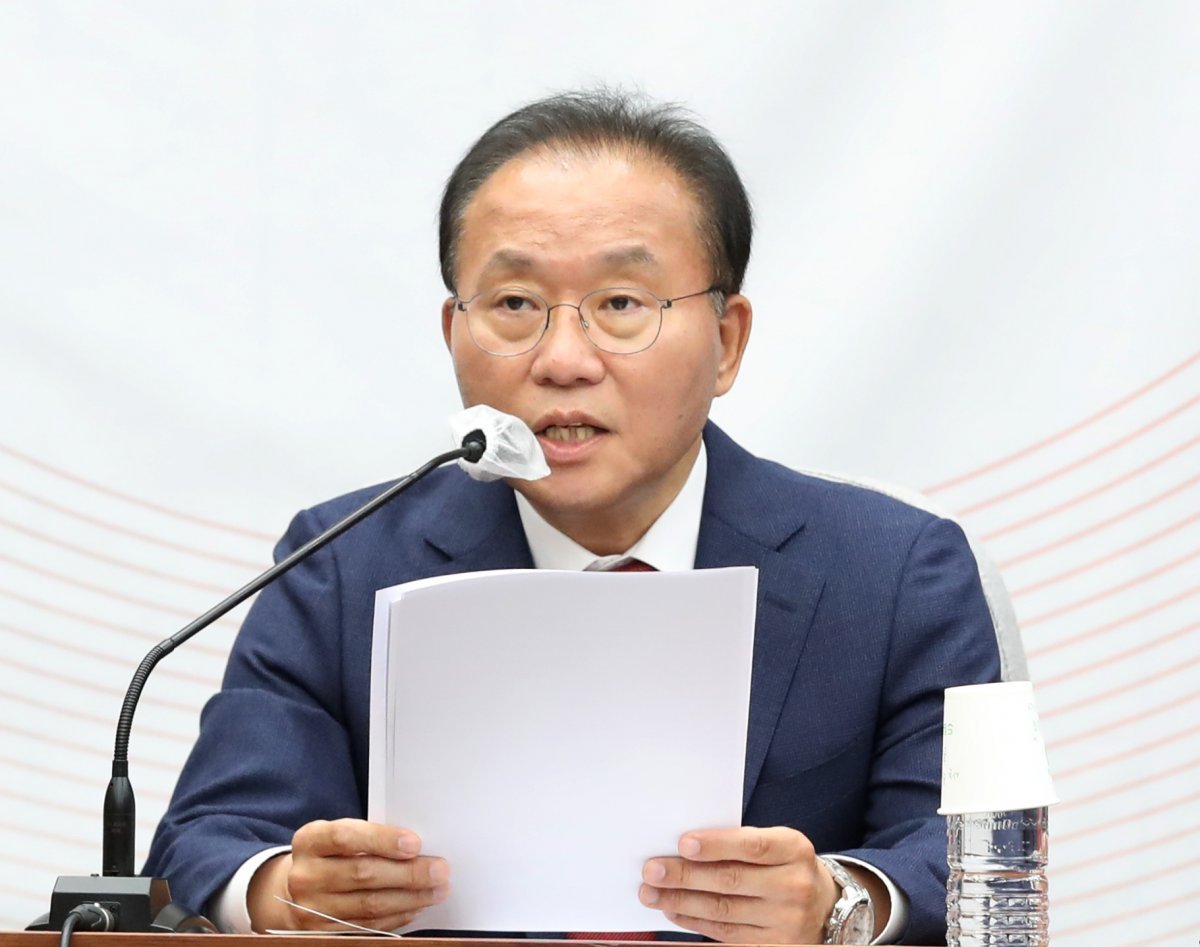 국민의힘 윤재옥 원내대표가 14일 오전 서울 여의도 국회에서 열린 원내대책회의에서 모두 발언을 하고 있다. 2023.7.14/뉴스1