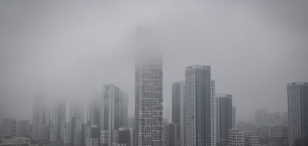 세종시 어진동에서 바라본 세종 아파트 단지에 비구름이 깔려있다.2023.4.18/뉴스1