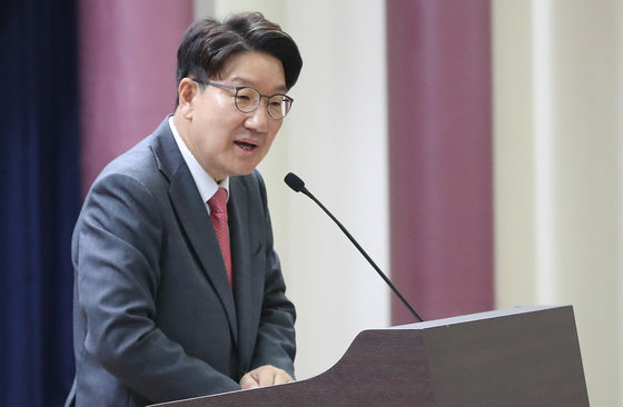 권성동 국민의힘 의원이 지난 6월 22일 오전 서울 여의도 국회 의원회관에서 열린 제6차 국회 모빌리티 포럼에서 인사말을 하고 있는 모습. ⓒ News1