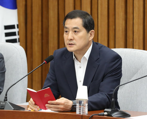 박대출 국민의힘 정책위의장이 25일 오전 서울 여의도 국회에서 열린 원내대책회의에서 발언을 하고 있다. 2023.7.25. 뉴스1