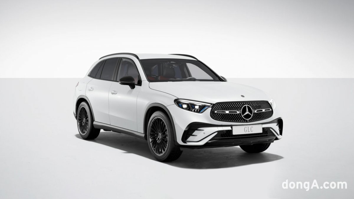 메르세데스벤츠 GLC300 4매틱 마누팍투어 다이아몬드 화이트 브라이트
