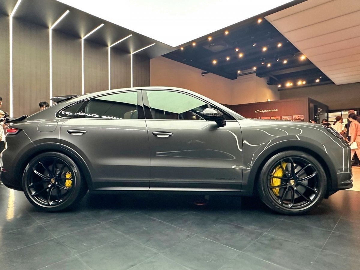 포르쉐 신형 카이엔 터보 GT 측면부 / 출처=IT동아