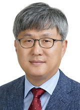 이상환 한국외대 정치외교학과 교수·전 한국국제정치학회장