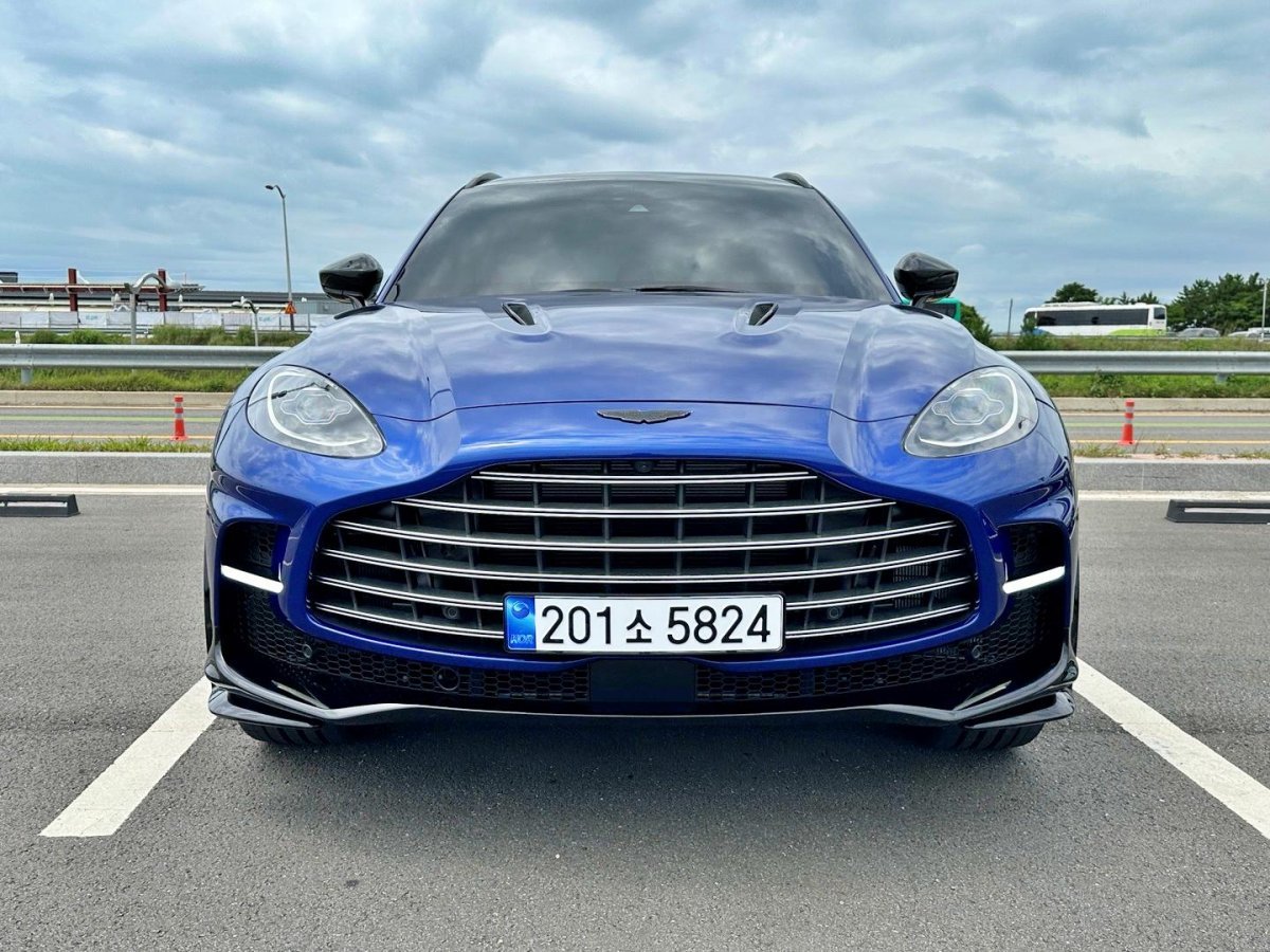 애스턴마틴 DBX707 / 출처=IT동아