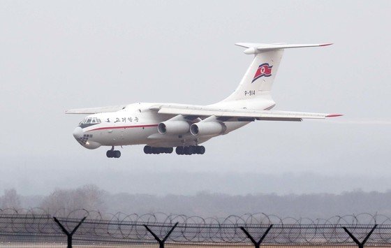북·러 정상회담을 앞둔 23일(현지시각) 오전 러시아 블라디보스토크공항에 북한 고려항공 화물기가 착륙하고 있다. 2019.4.23/뉴스1 ⓒ News1 (사진은 기사 내용과 무관함)