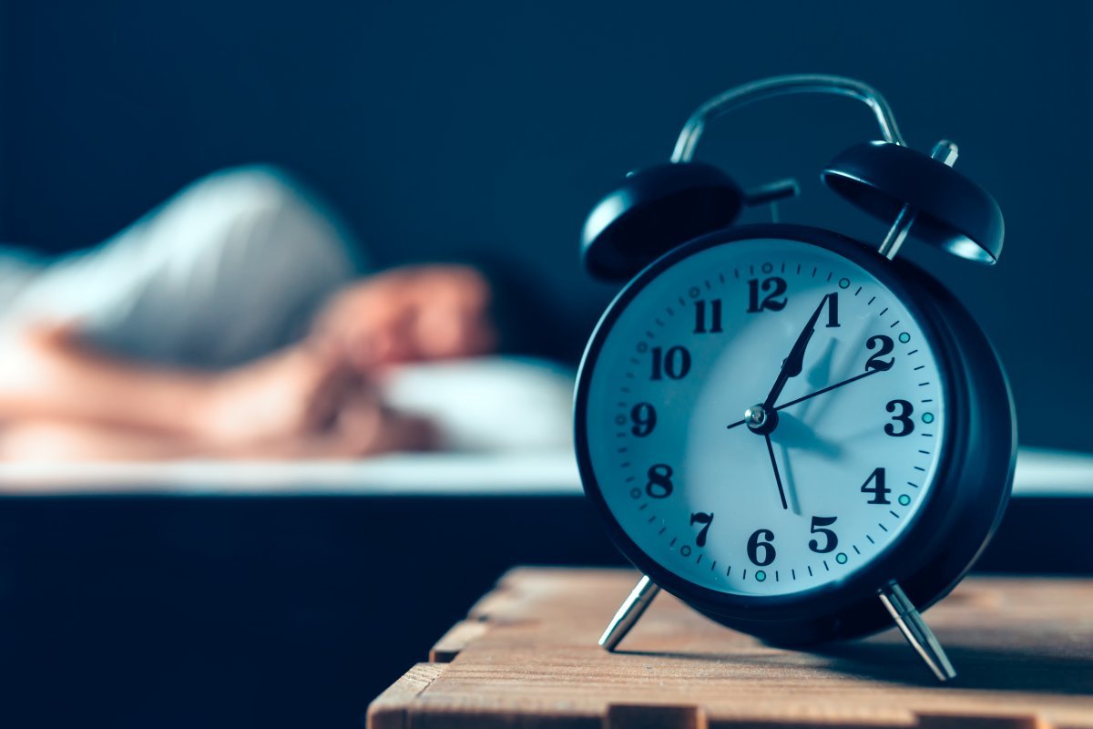 현대인들은 스트레스 때문에 새벽까지 잠에 못 드는 수면장애에 시달리는 경우가 많다. ‘잠이 고장 난 사람들’의 저자 가이 
레시자이너는 “현대인의 생체시계는 들쭉날쭉하다. 늦어지거나 빨라지고, 심지어 멈추기도 하는 ‘잠이 고장 난’ 상태”라고 말한다. 
게티이미지코리아