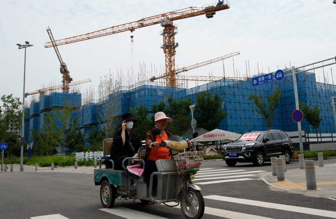 사진은 중국 위기론에 불을 붙인 비구이위안의 베이징 공사 현장. AP 뉴시스