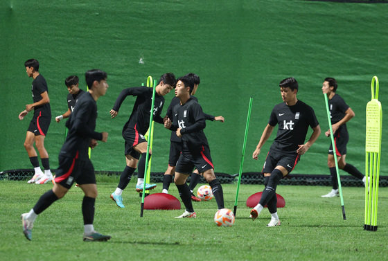 아시아축구연맹(AFC) 23세 이하(U-23) 아시안컵 예선에 나서는 축구대표팀 선수들이 5일 오후 창원축구센터에서 훈련을 하고 있다.  2023.9.5 뉴스1