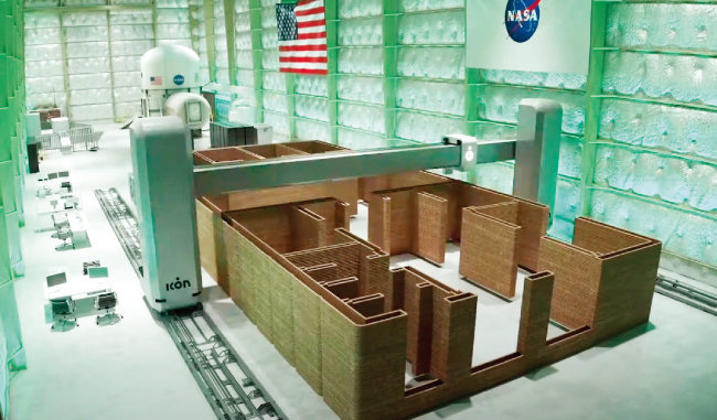 미국의 항공우주국(NASA)가 3D프린팅 건축 업체 아이콘(ICON)과 협력해 3D프린터로 달 기지를 건설하겠다는 계획을 발표하기도 했다 / 출처=ICON 유튜브