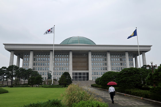 이재명 더불어민주당 대표 체포동의안과 한덕수 국무총리 해임건의안 표결을 하루 앞둔 20일 오전 서울 여의도 국회에 적막감이 흐르고 있다./뉴스1