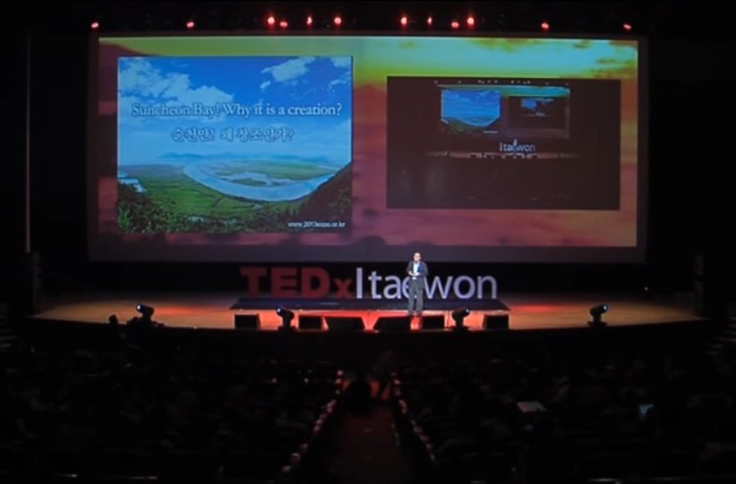 2012년 ‘순천만, 왜 창조인가’라는 제목으로 테드(TED) 강연을 펼쳤던 최덕림 총감독.