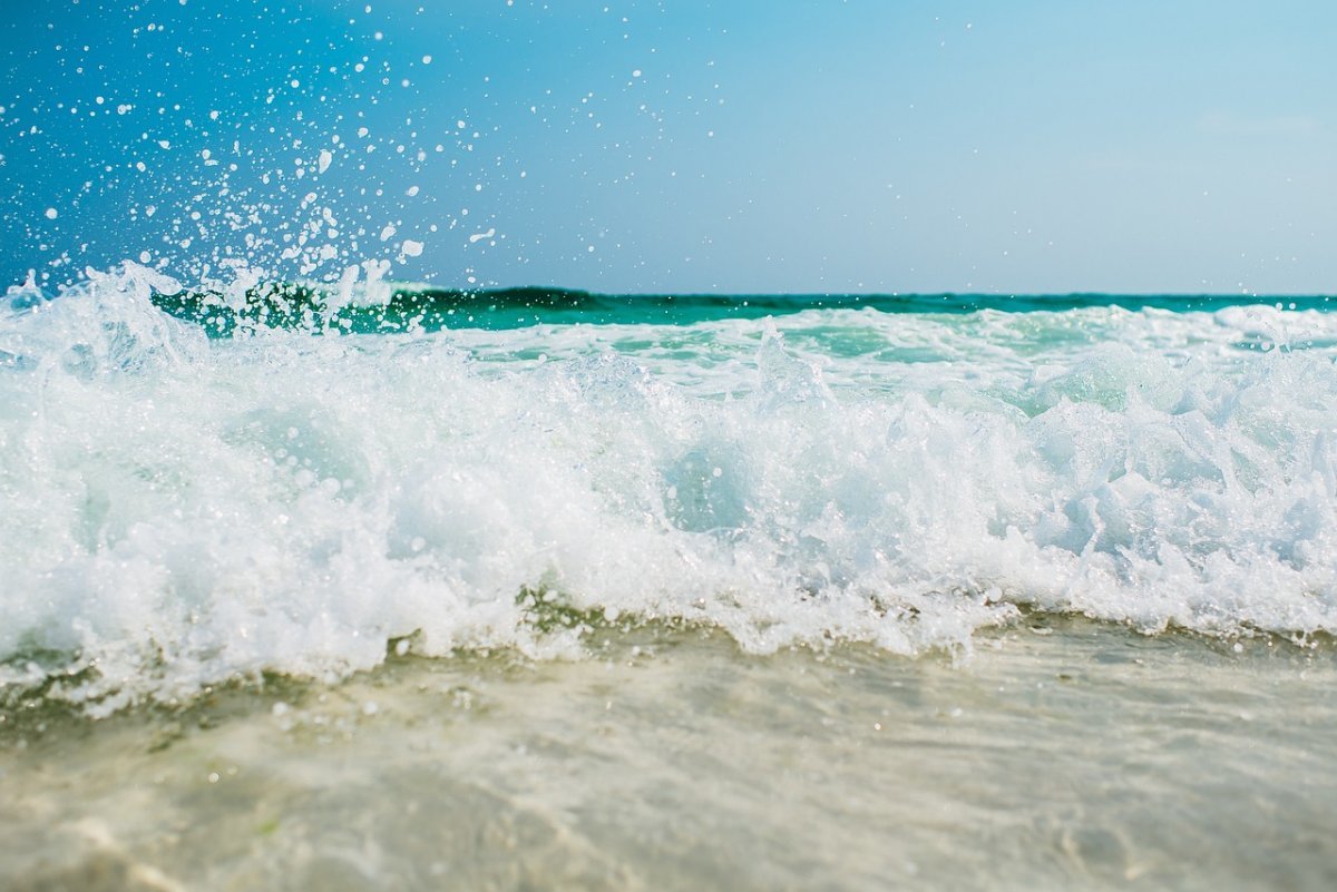 파도의 움직임은 시각, 청각, 후각 등 다양한 감각을 자극해 지루하지 않고 오랫동안 바다를 응시하며 ‘멍’때릴 수 있는 환경을 조성한다. Pixabay(ⓒPexels)