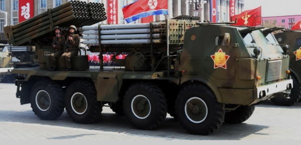 북한이 보유한 122mm 방사포. 올해 7월 우크라이나 전장에서 북한제 122mm 방사포탄이 이미 발견된 가운데 방사포까지 러시아로의 이전 가능성이 제기됐다. 노동신문 뉴스1