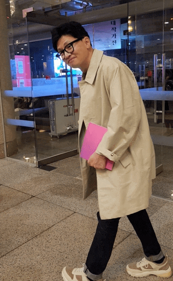 지난 7일 런던 필하모닉 오케스트라 공연을 관람하기 위해 예술의 전당을 찾은 한동훈 법무부 장관. 온라인커뮤니티 캡처