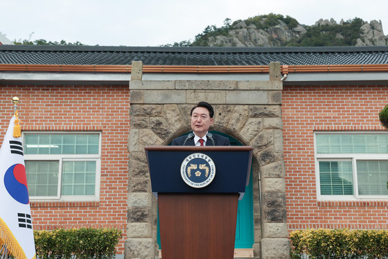 윤석열 대통령이 13일 전남 목포 공생원에서 열린 공생복지재단 설립 95주년 기념식에서 축사를 하고 있다. (대통령실 제공) 2023.10.13/뉴스1 ⓒ News1