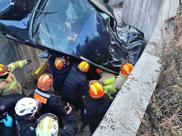 지난해 12월 강원 강릉에서 일어난 차량 급발진 의심사고 현장. (뉴스1 DB)