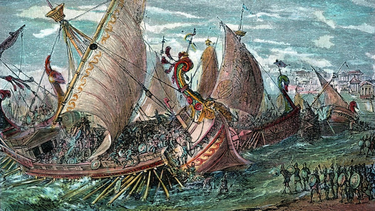 기원전 413년 아테나이와 시라쿠사이 연합군 간에 벌어진 해전 상상도. 시켈리아를 정복하기 위해 대규모 원정에 나선 아테나이군은 
시켈리아의 맹주 시라쿠사이의 방어에 막혀 고전을 면치 못했다. 결국 마지막 해전에서 아테나이 함대는 시라쿠사이 연합군에 의해 
철저히 괴멸된다. 욕심에 눈이 멀어 무리한 원정을 감행한 결과였다. 사진 출처 워페어 히스토리 네트워크