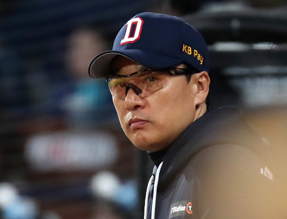Doosan coach Seung-yeop Lee is watching the game between NC Dinos and Doosan Bears in the first game of the wild card game of the '2023 Shinhan Bank SOL KBO Postseason' held at Changwon NC Park in Gyeongnam on the afternoon of the 19th.  2023.10.19 News 1
