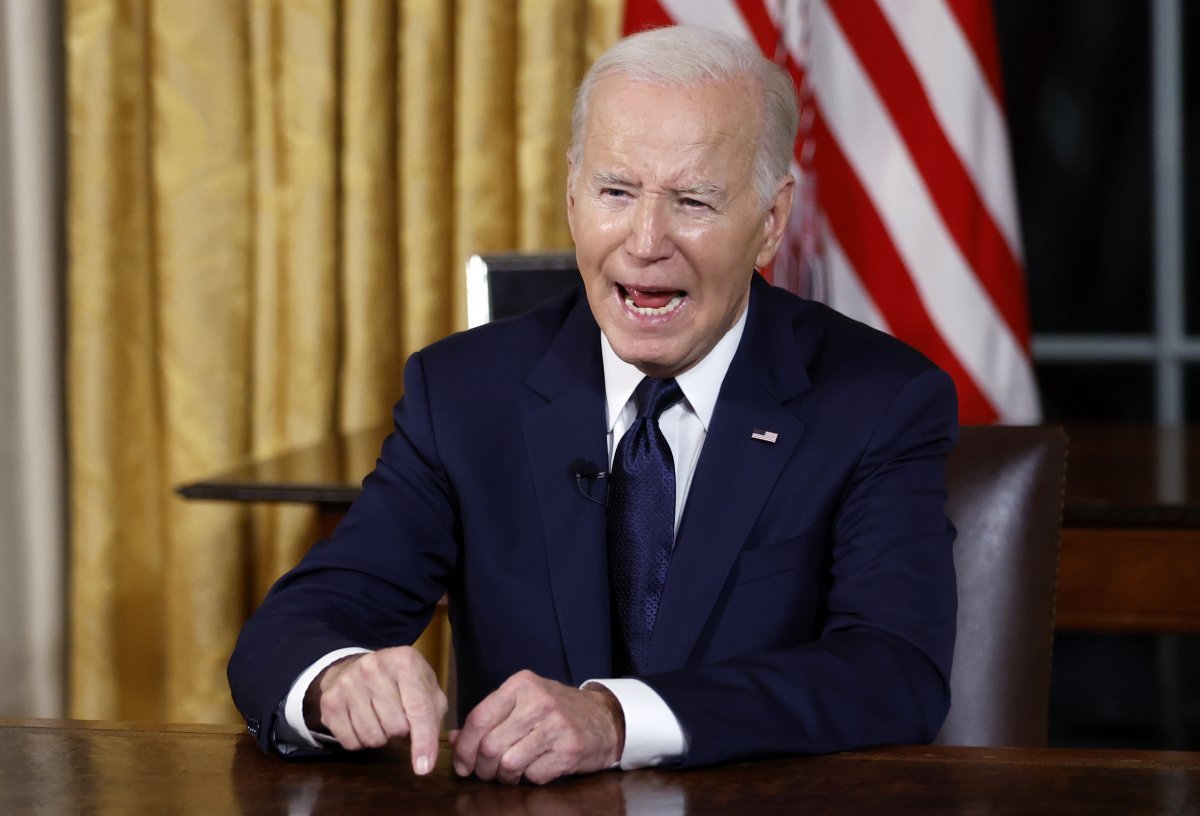 조 바이든 미국 대통령이 19일(현지 시간) 워싱턴 백악관 집무실에서 “러시아가 북한 무기를 우크라이나 공격에 이용하고 있다”며 우크라이나 지원을 늘리겠다는 뜻을 밝혔다. 워싱턴=AP 뉴시스