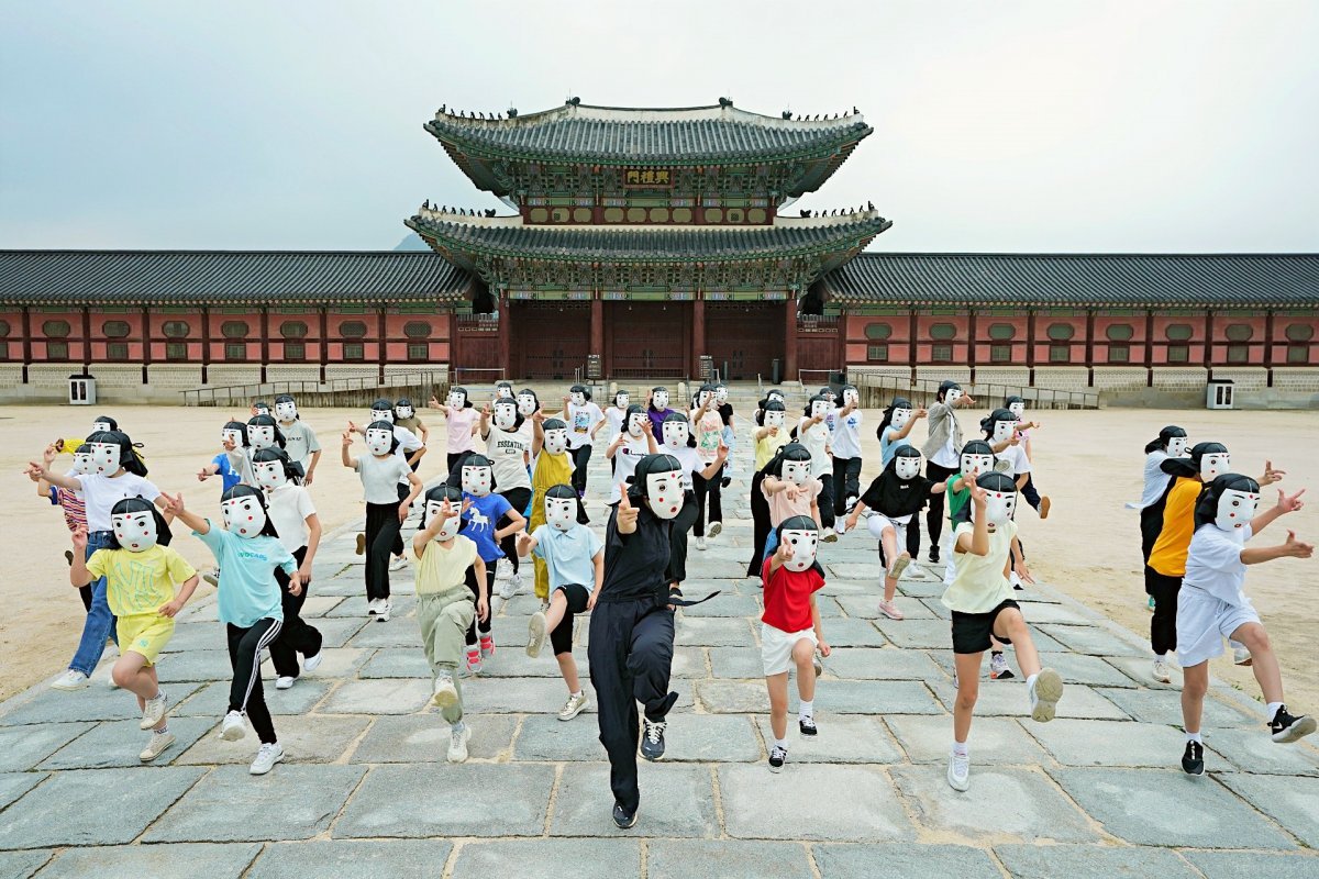 한국문화예술교육진흥원 ‘꿈의 댄스팀’ 앰배서더와 참여자가 함께하는 프로그램 현장(리을무용단).