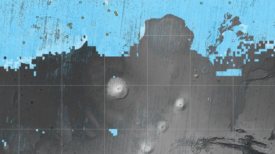 미 항공우주국(NASA)이 공개한 화성의 지하 얼음 분포 지도. 파란색이 얼음이 있는 곳으로 추정되는 지역이다. 북위 22~60도 부근 대부분에 얼음이 있고, 남위 30~60 부근은 일부 얼음이 존재하는 것으로 분석됐다.  NASA 제공