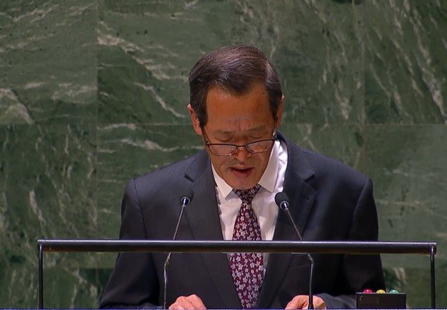 김 성 주유엔북한대사가 31일(현지시간) 미국 뉴욕 유엔본부에서 열린 유엔총회 회의에서 발언을 하고 있다. 사진은 유엔TV 화면 캡처.