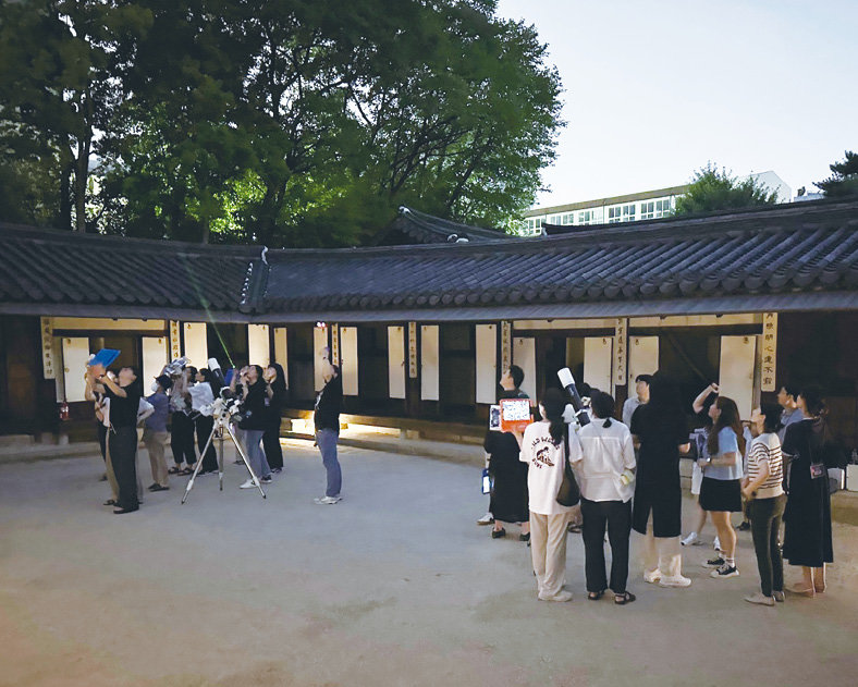 지난 여름 진행된 ‘별 헤는 밤 운현궁’ 행사 당시 모습. 서울시 제공