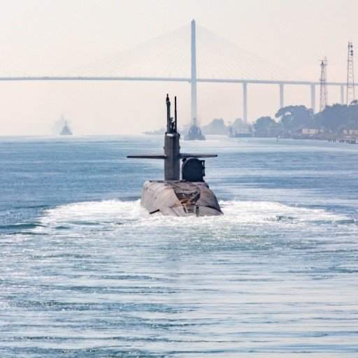 중동을 관할하는 미군 중부사령부는 5일(현지 시간) 미 해군 잠수함 중 최대급인 오하이오급 핵추진잠수함 사진을 공개하며 “관할 
지역에 도착했다”고 밝혔다. 미군 중부사령부 제공