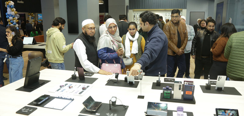 삼성전자는 올해 1월 인도 뉴델리 최대 상업 지역인 코노트 플레이스에 첫 번째 체험 매장인 ‘삼성 익스피리언스 스토어’를 개장했다. 삼성전자 제공