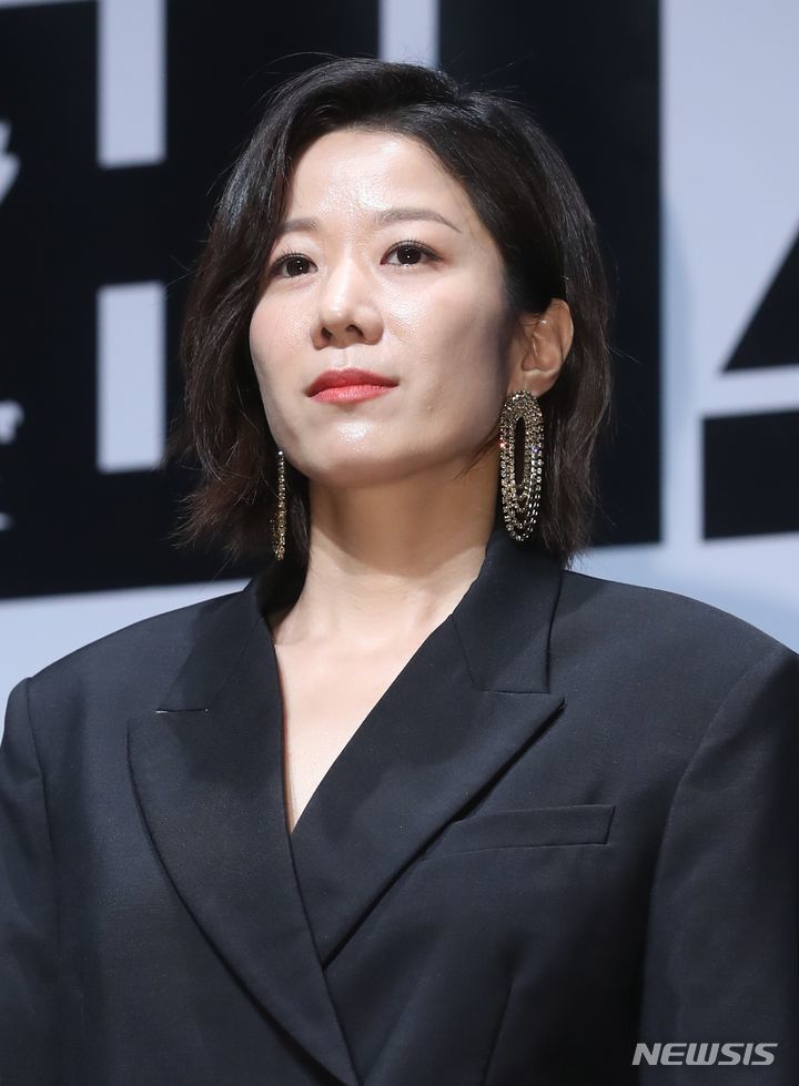 Actress Jeon Hye-jin Continues Activities Amid Husband's Drug Scandal ...