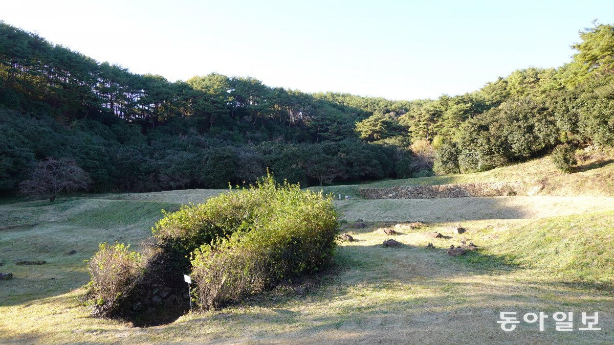 옥룡사지와 소망의 샘(아래).